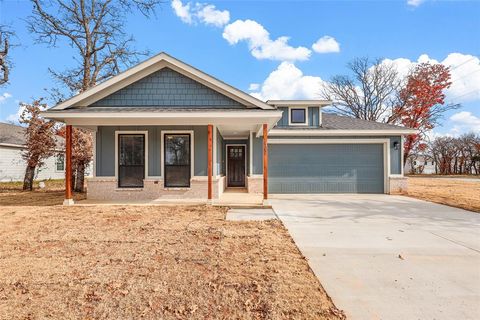 457 Peace Lily Way Tolar TX 76476