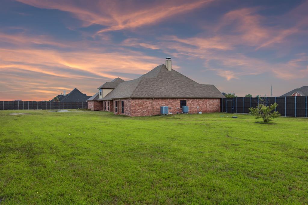 2412 W Alamosa Drive