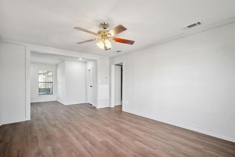 Tiny photo for 114 Otis Street, Whitesboro, TX 76273 (MLS # 21102054)