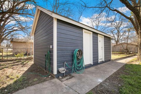 Tiny photo for 114 Otis Street, Whitesboro, TX 76273 (MLS # 21102054)