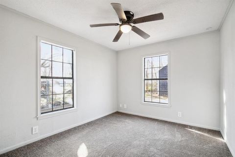 Tiny photo for 114 Otis Street, Whitesboro, TX 76273 (MLS # 21102054)