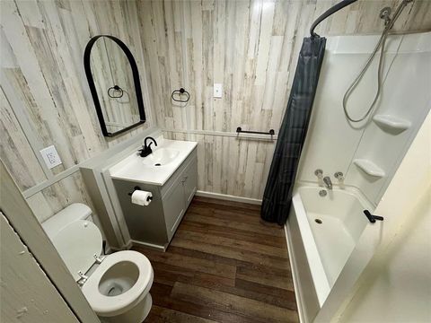 Tiny photo for 114 Otis Street, Whitesboro, TX 76273 (MLS # 21102054)