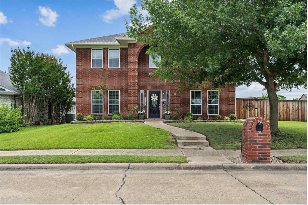 2504 Carrie Lane