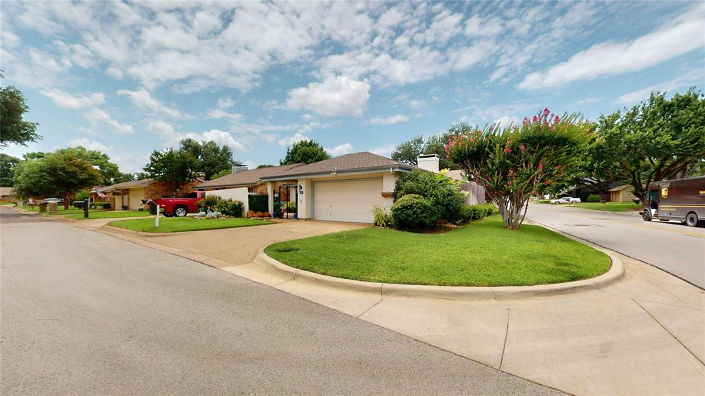 1618 Grandview Drive