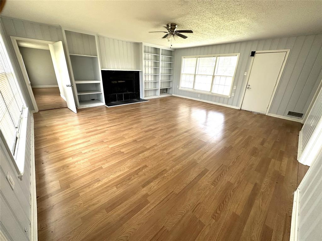 David V Winkle Surv Abs 937 - Commercial Lease