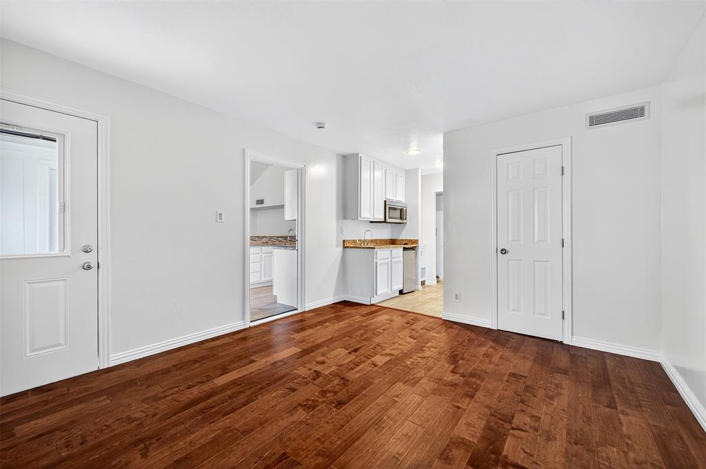 Colony 25 - Residential