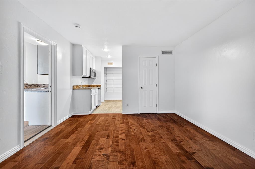 Colony 25 - Residential