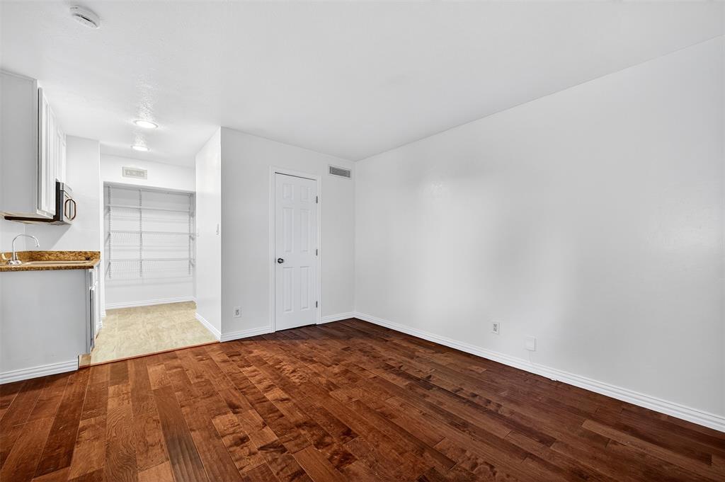 Colony 25 - Residential