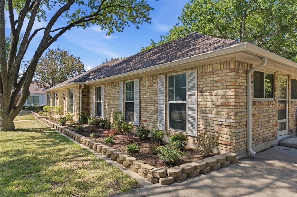 5709 Silver Lake Circle