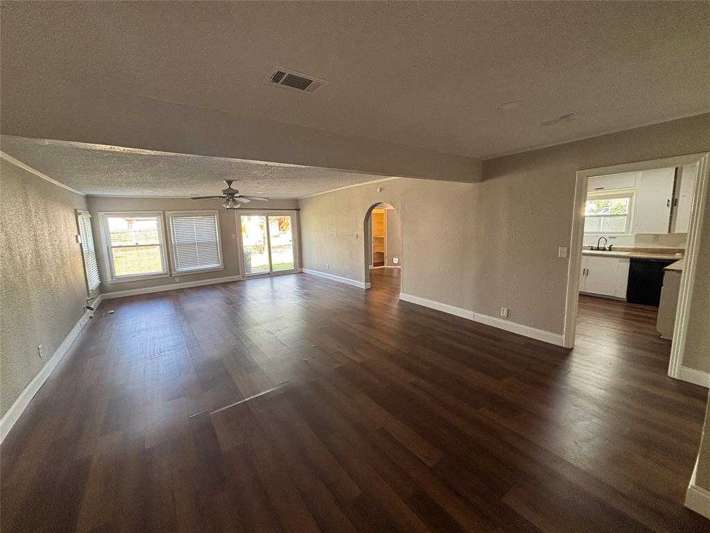 Ridglea West Add - Residential Lease