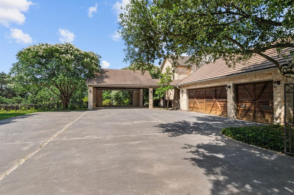2316 Starlight Court