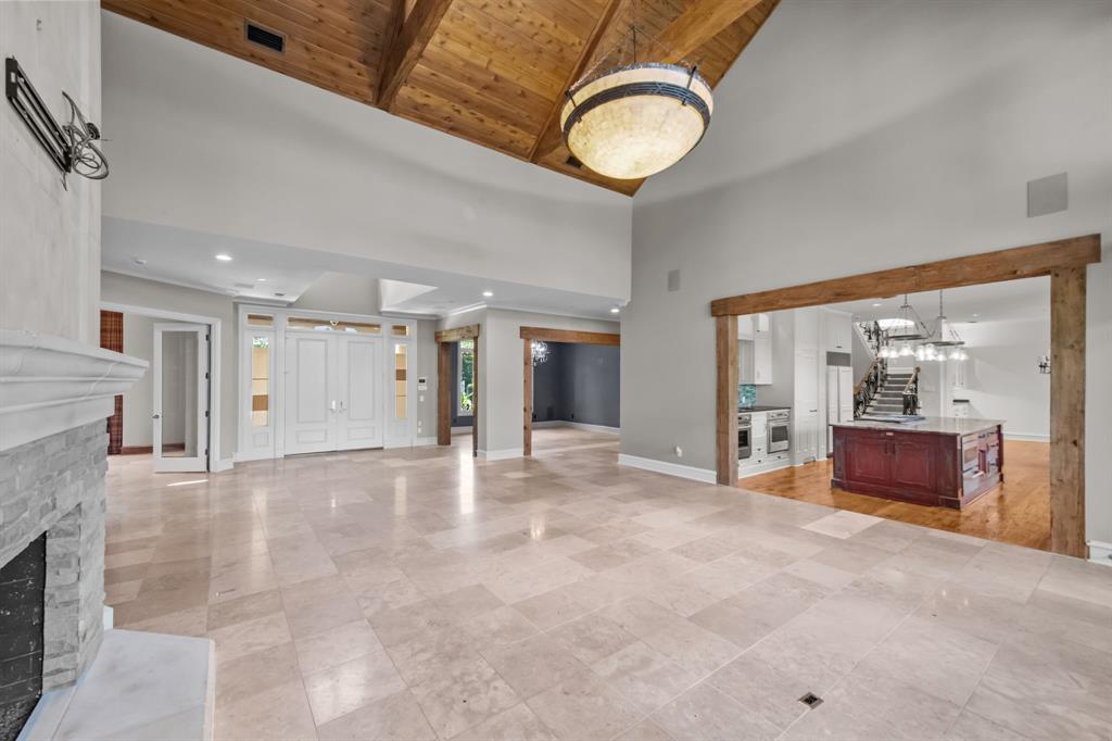 2316 Starlight Court