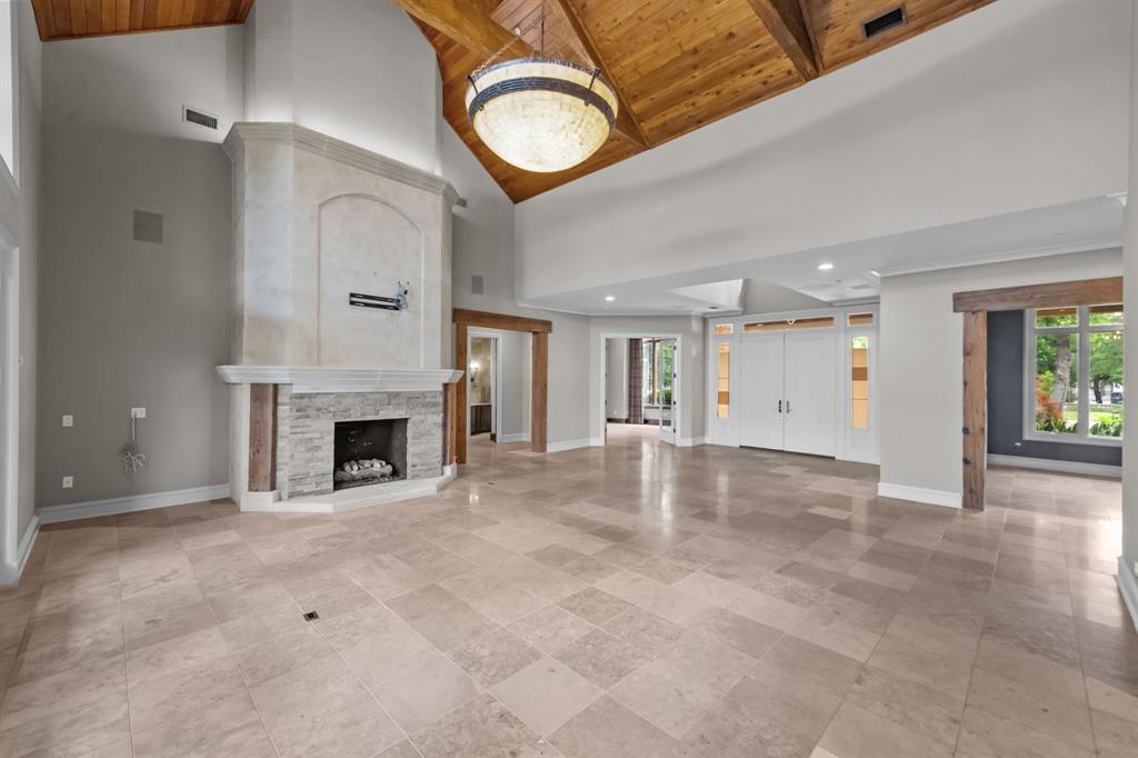 2316 Starlight Court
