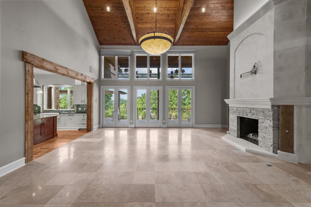 2316 Starlight Court