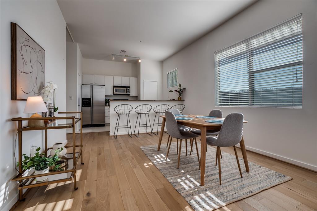 3015 Bryan Street 3B