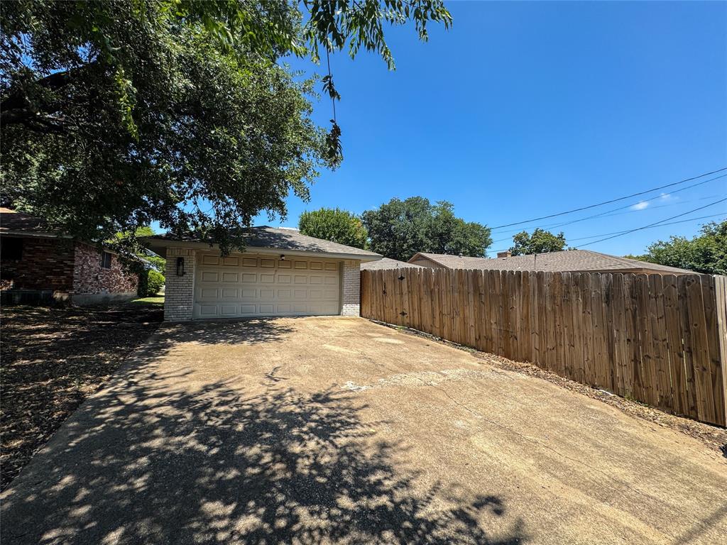 5620 Marblehead Drive