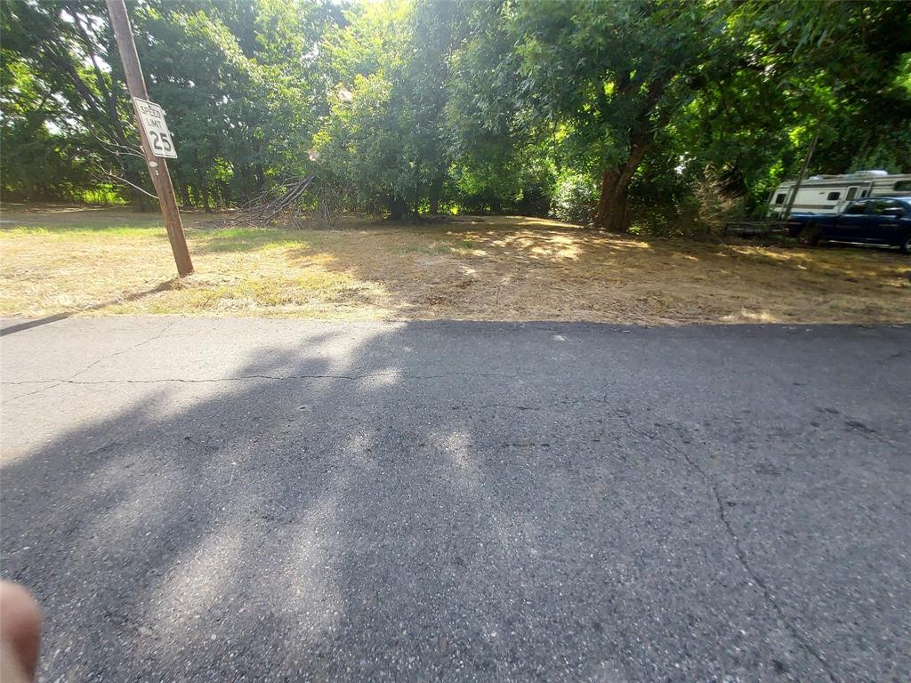 2417 Roosevelt Avenue
