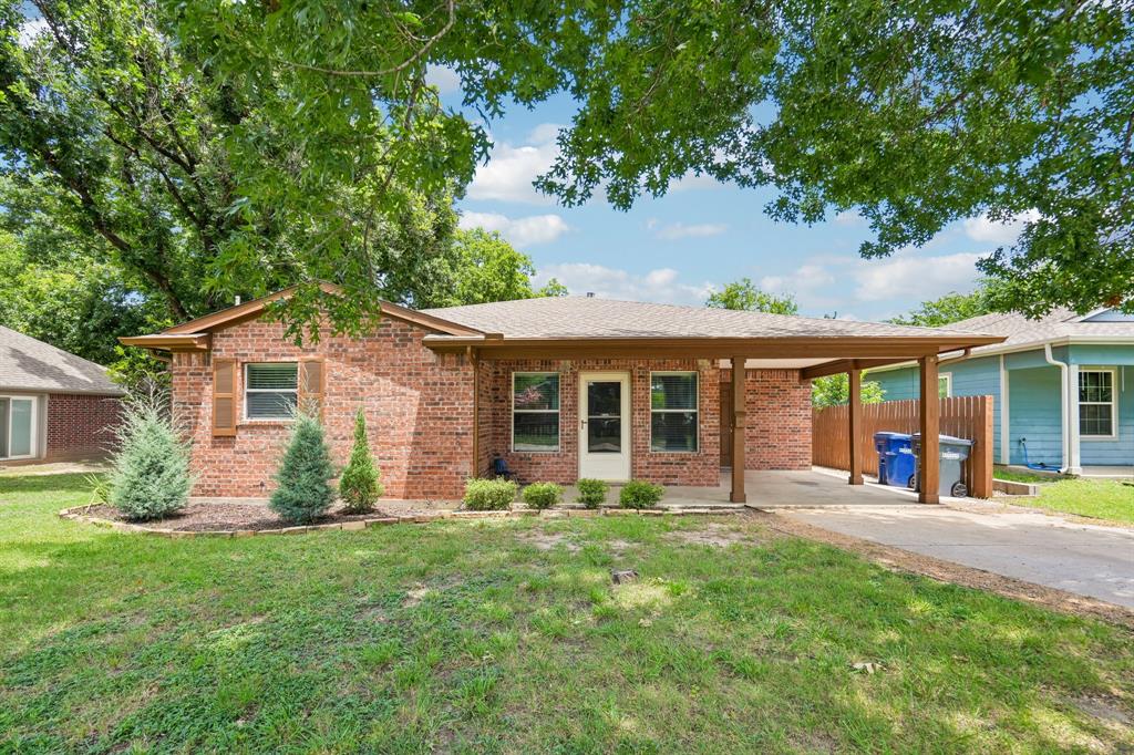 923 Rockwall Street