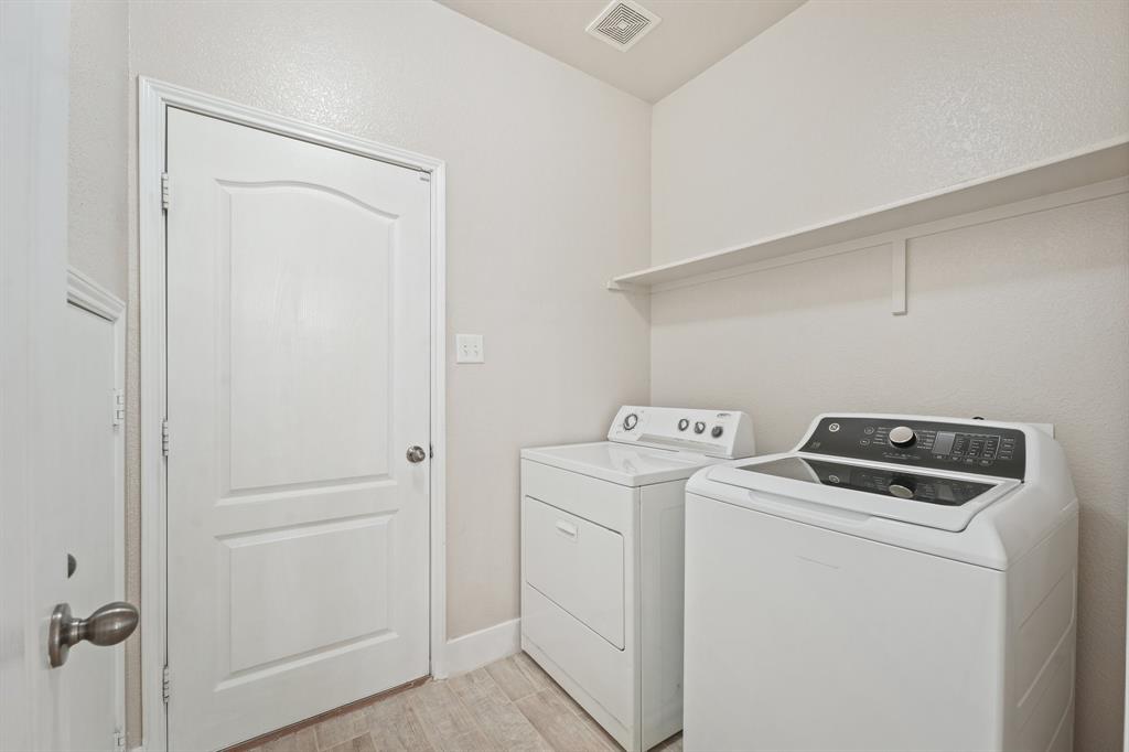 The Cascades At The Legends Ph - Residential Lease