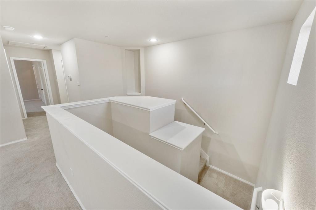 The Cascades At The Legends Ph - Residential Lease