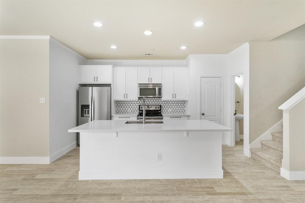 The Cascades At The Legends Ph - Residential Lease