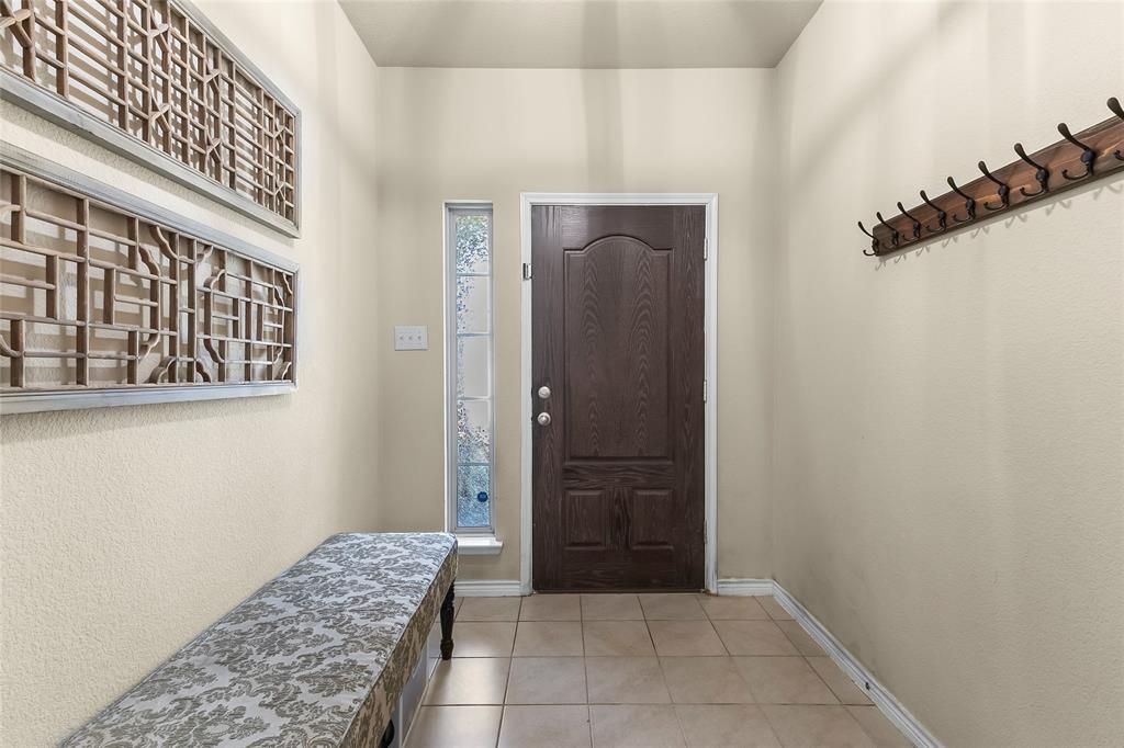 Photo of 338 Amber Lane, Nevada, TX 75173 (MLS # 21215097)