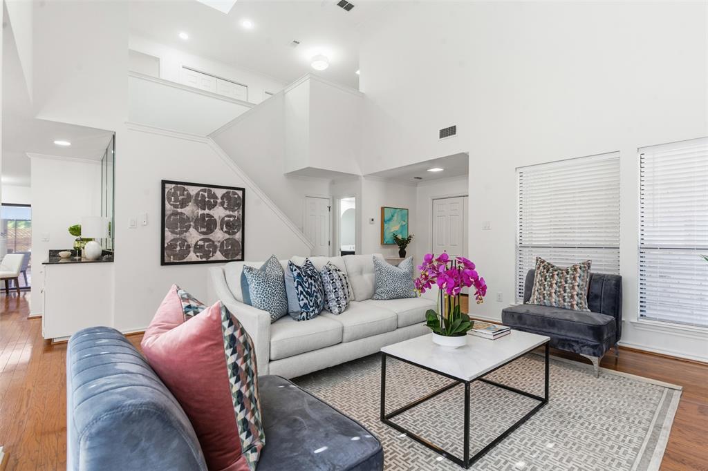 MEADOWS WEST - Residential