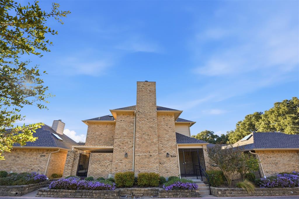 MEADOWS WEST - Residential