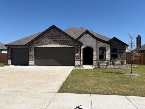 Photo of 589 Mb's Way, Pilot Point, TX 76258 (MLS # 21248950)