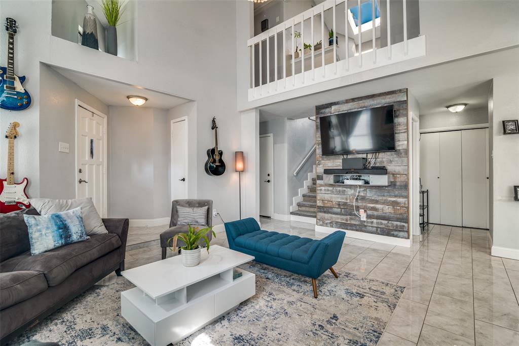 5346 Riverport Drive