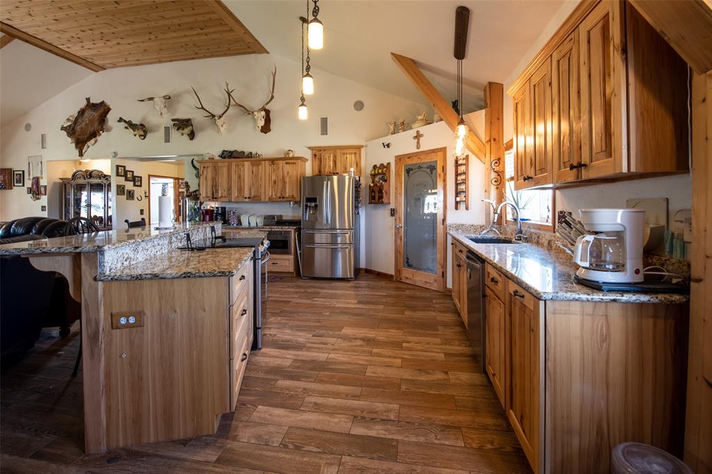 1204 County Road 122