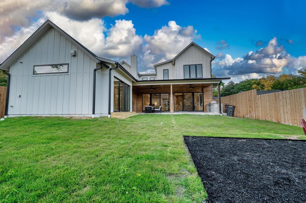 Wilshire Heights - Residential