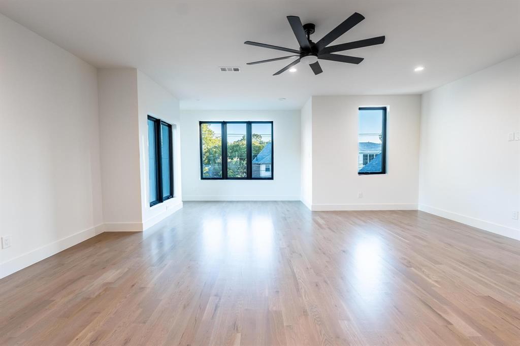 Wilshire Heights - Residential