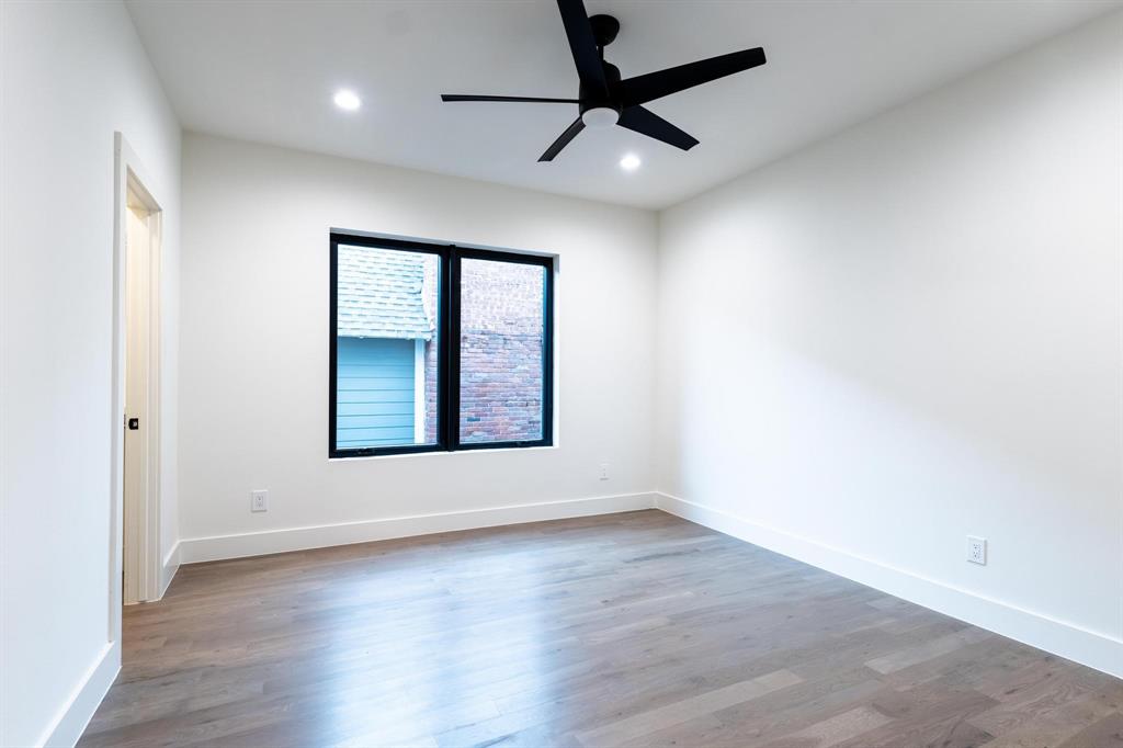 Wilshire Heights - Residential