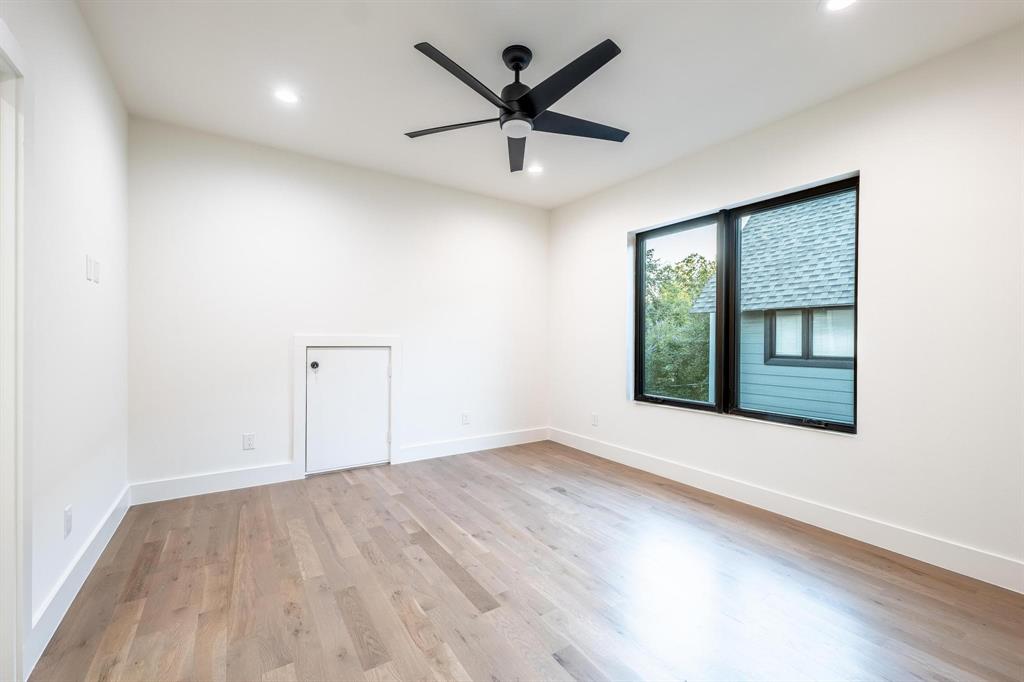 Wilshire Heights - Residential