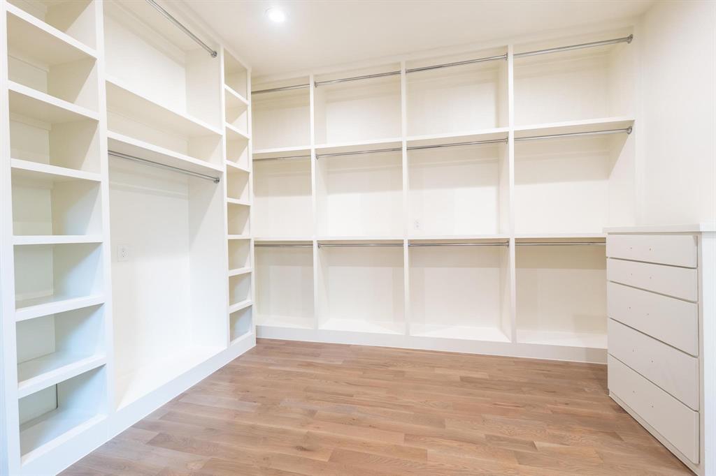 Wilshire Heights - Residential