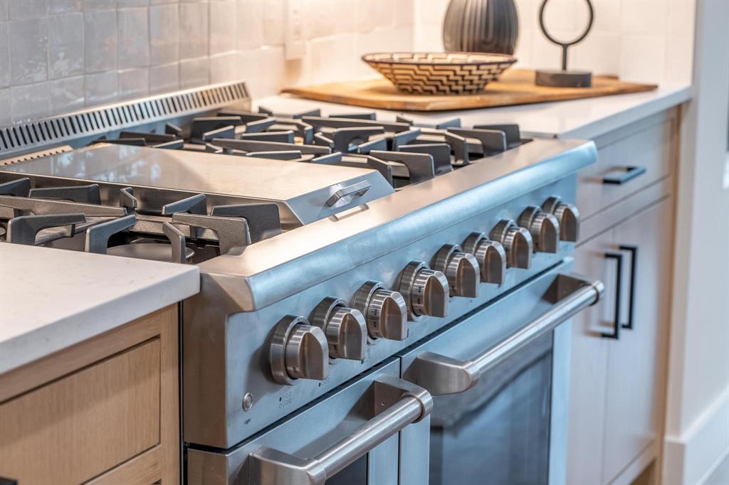 Wilshire Heights - Residential