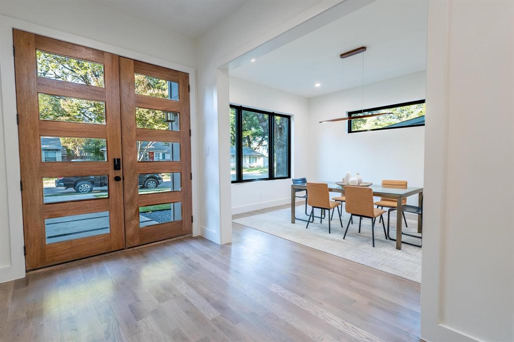 Wilshire Heights - Residential