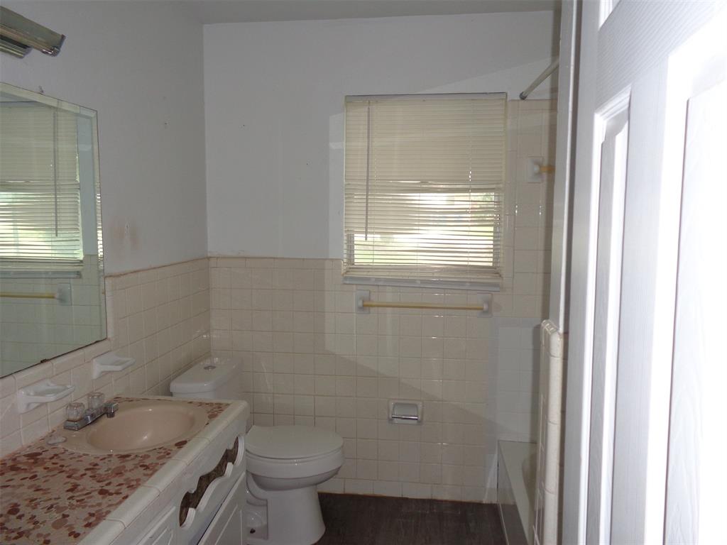 A Renshaw - Residential