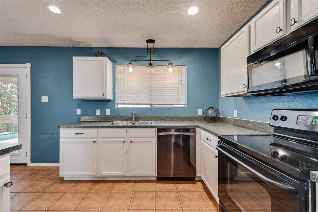 Saddlebrook Estates Ph 2 Krum - Residential