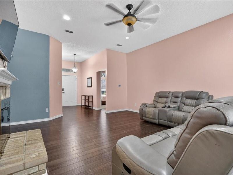 5400 Turtle River Court