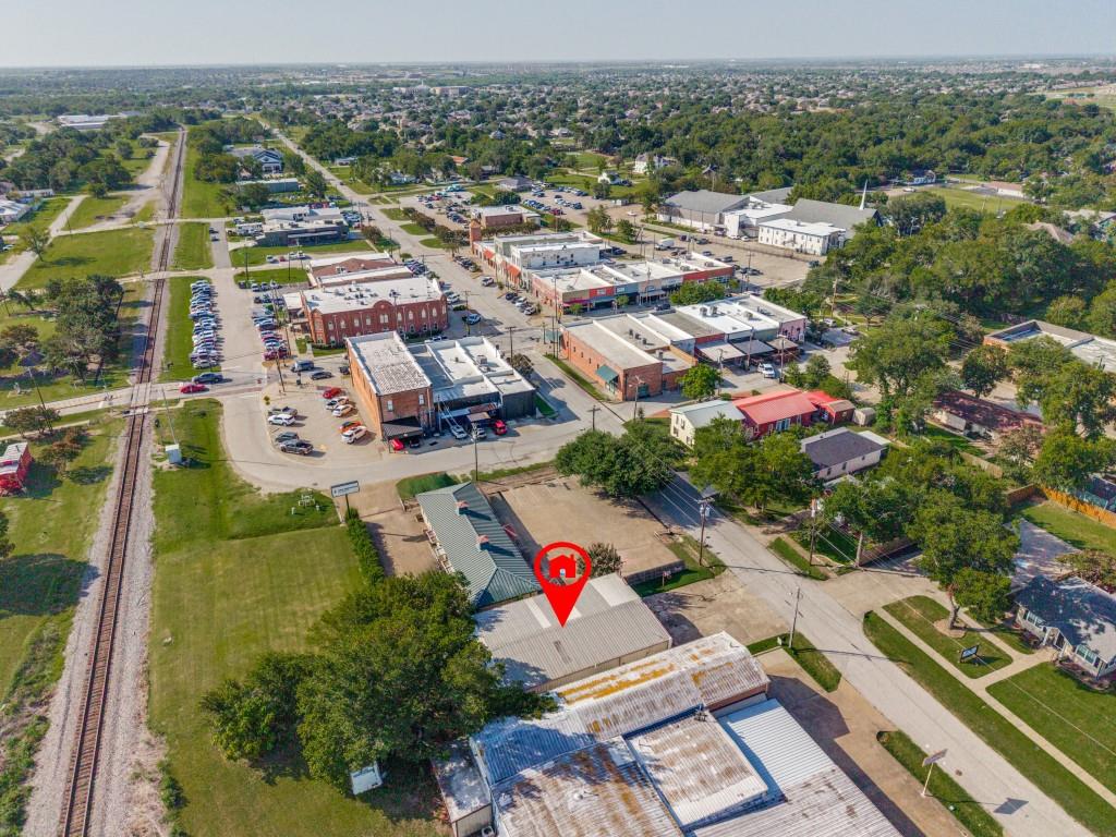 Photo of 118 W Main Street, Forney, TX 75126 (MLS # 21348516)