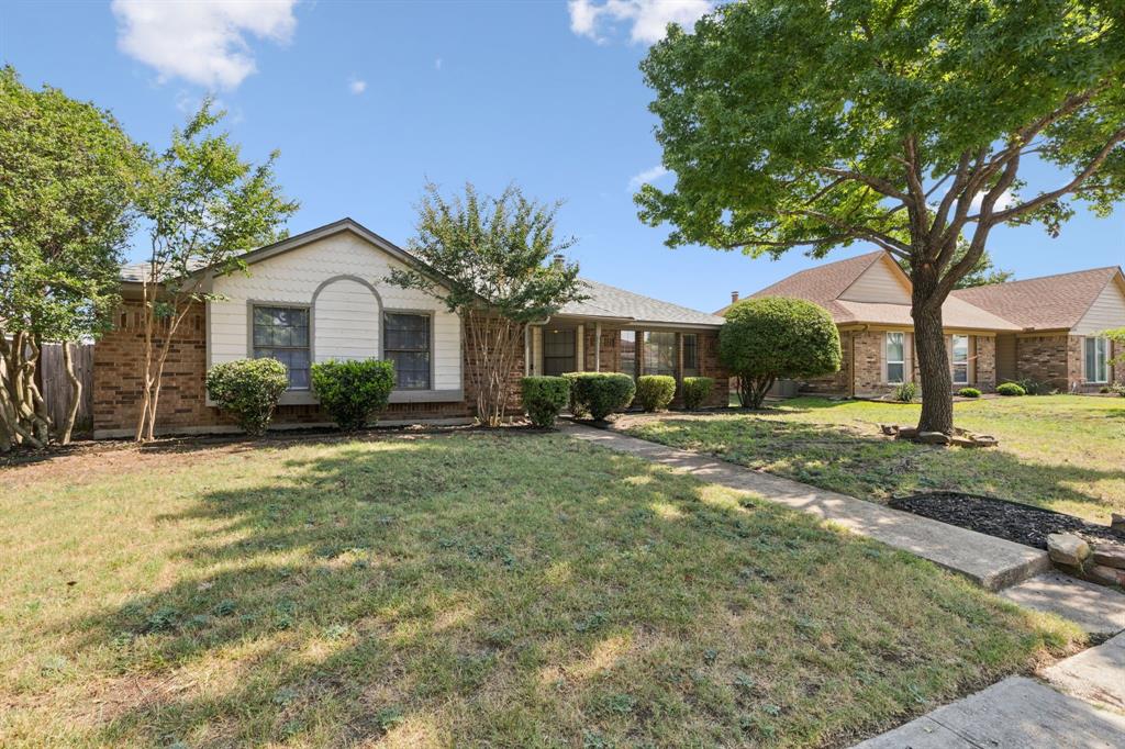 1411 Petunia Drive