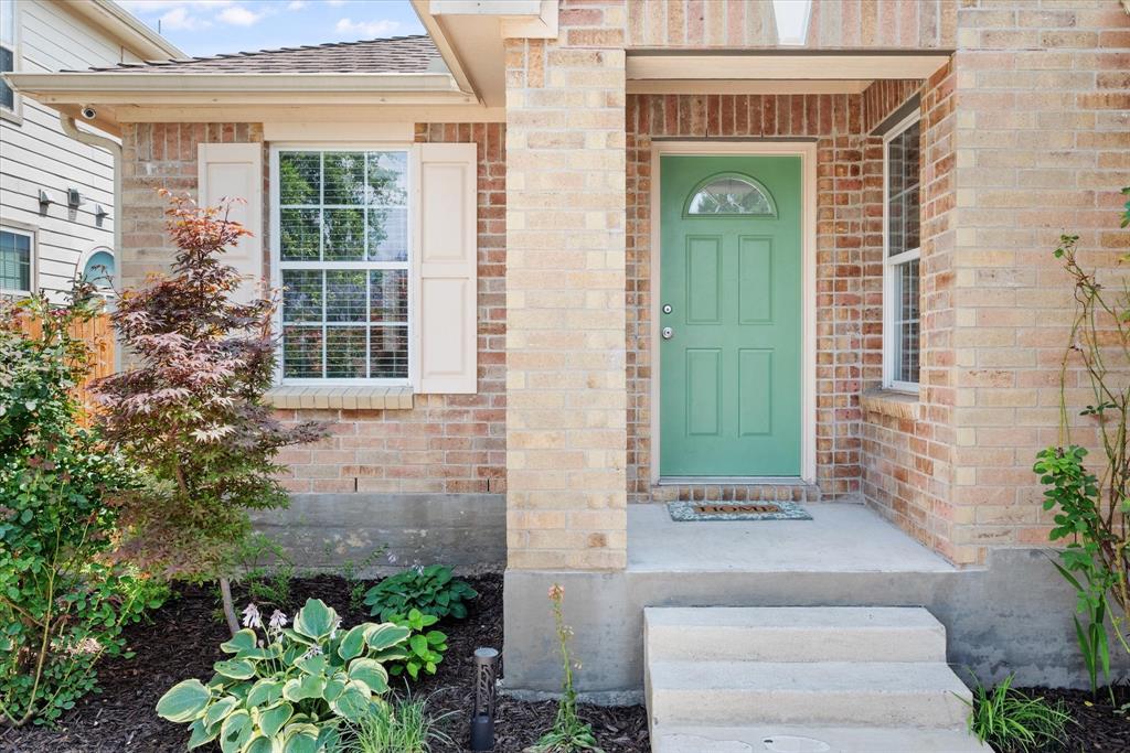 6909 Dove Tail Drive