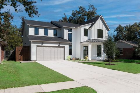 554 Kirkwood Drive Dallas TX 75218