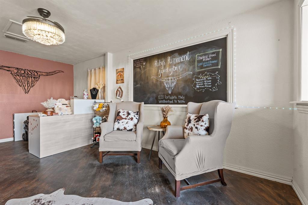 na - Commercial Sale