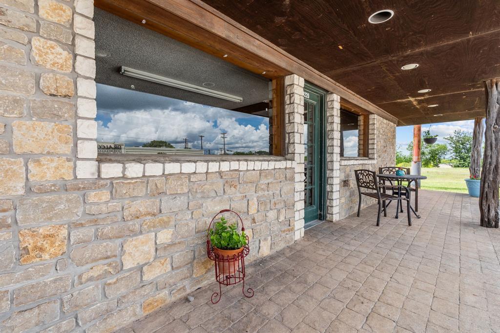 na - Commercial Sale