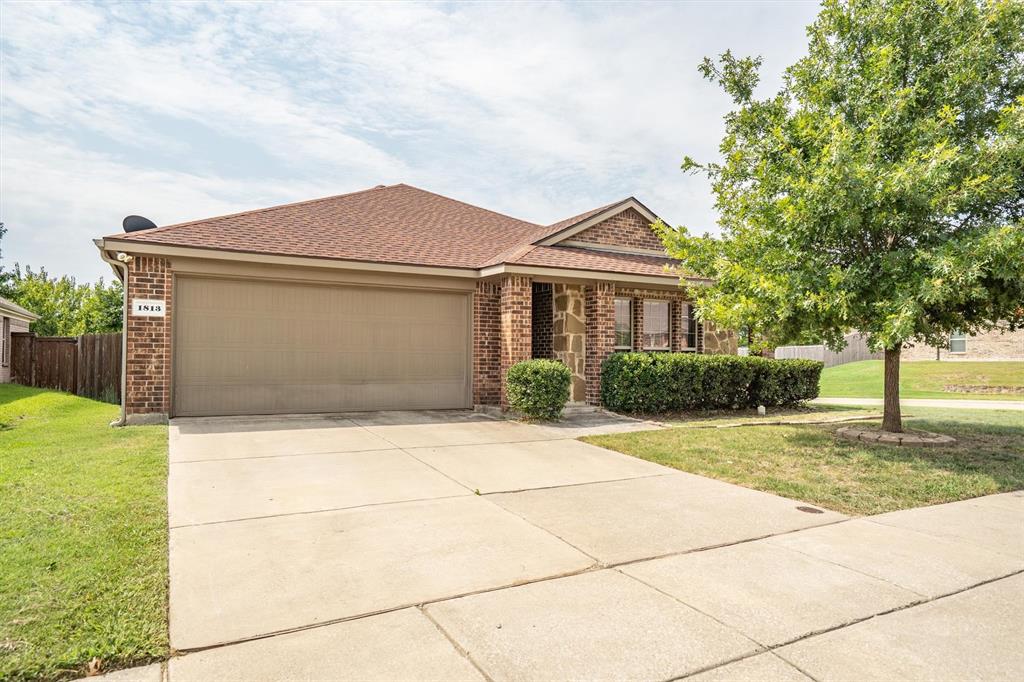 1813 Burl Lane