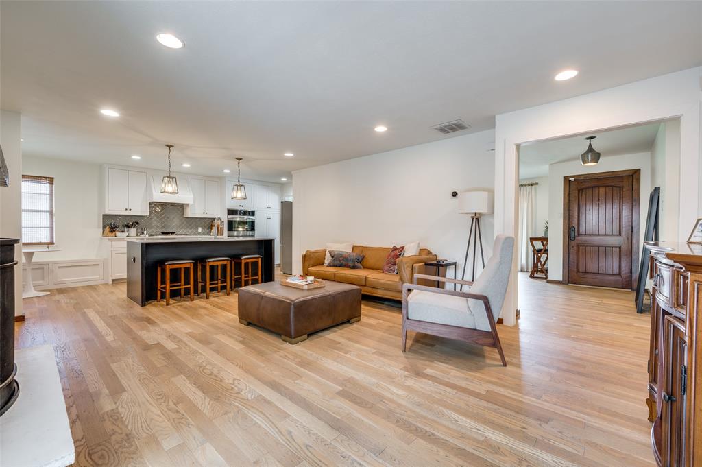 Williams Caruth - Residential Lease