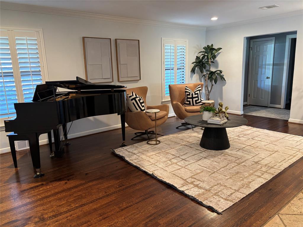 6838 Pemberton Drive